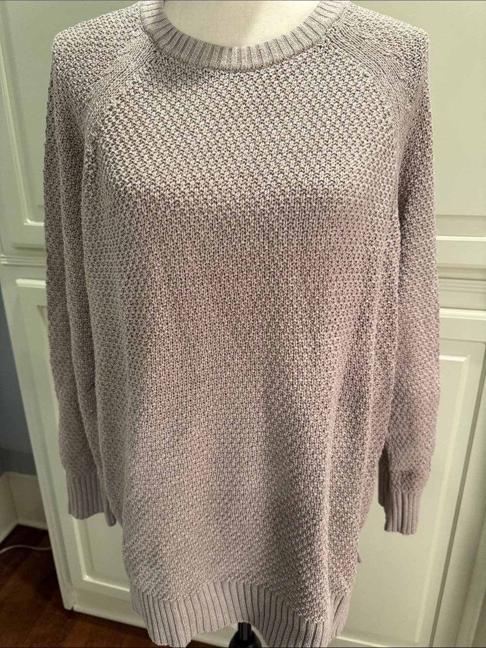 Old Navy Women's Crewneck Sweater in Light Taupe